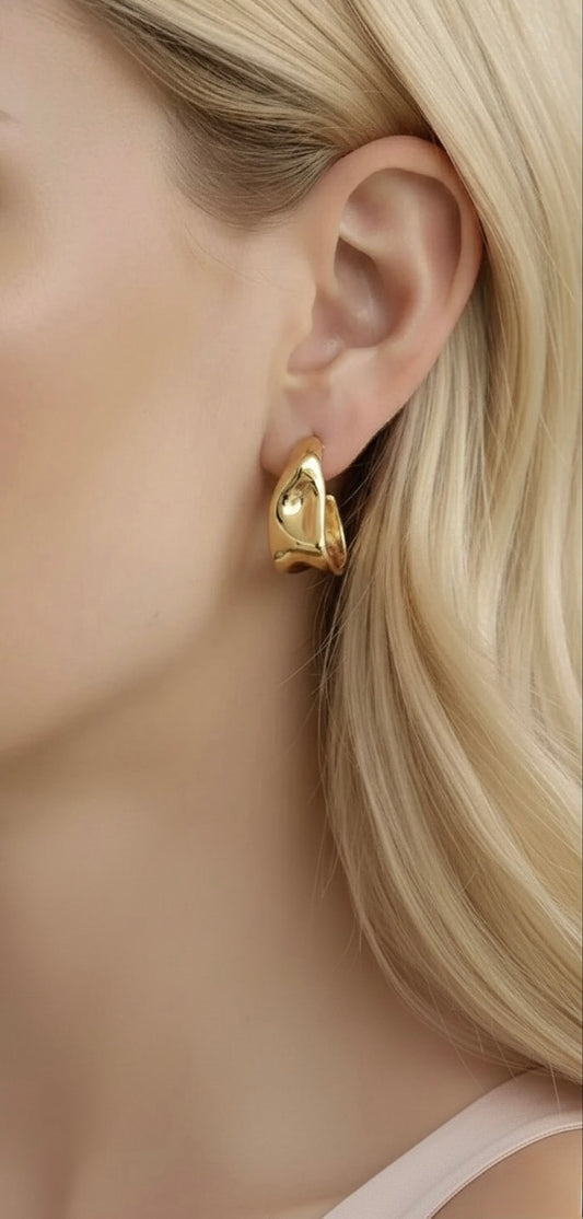 Gold Wave Hoop Earrings – Stainless Steel