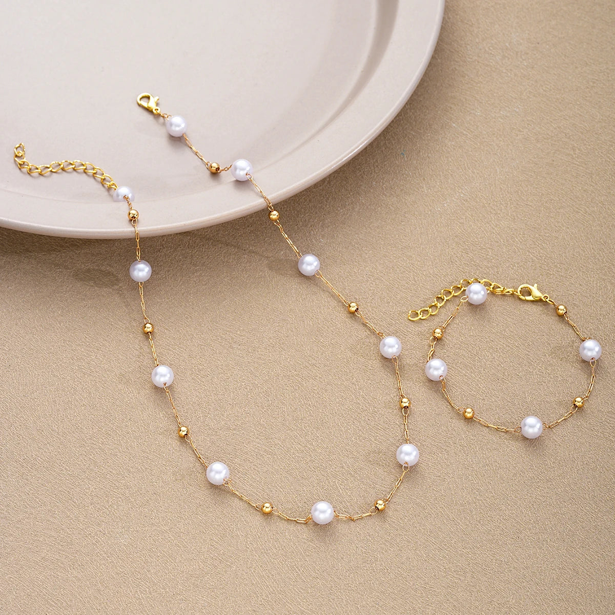 2 Pcs Jewellery Set Gold Boho Pearl – Necklace & Bracelet